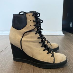 👢 Chloe boots